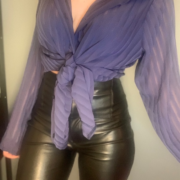 Pretty little thing blouse - Picture 4 of 4